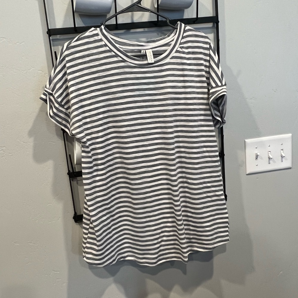 NWT Hayden Gray Striped Tee